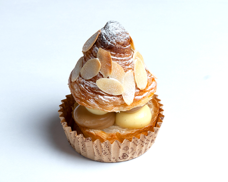 キャラメルカスタードのクロワッサンシュー